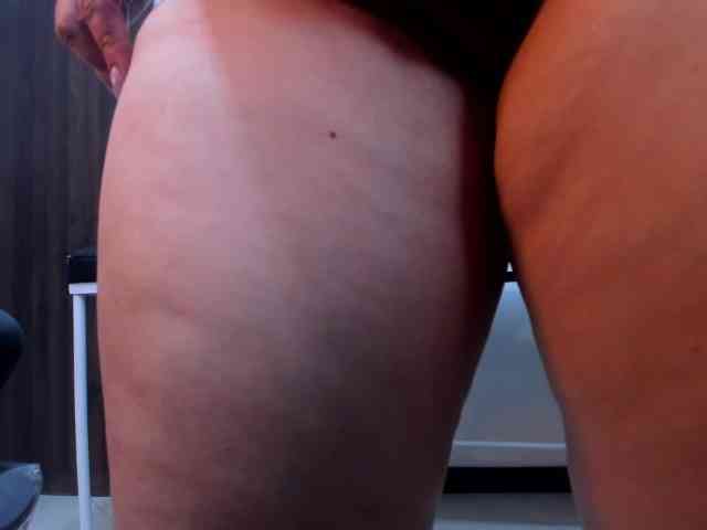 LeilaSmith webcam