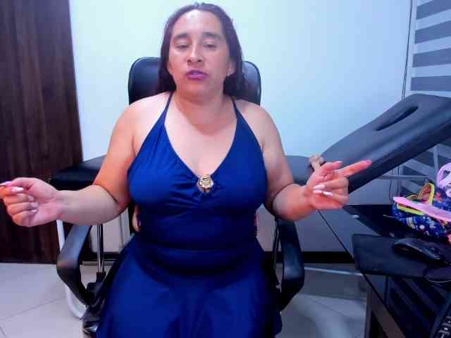 LeilaSmith webcam