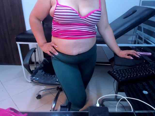 Model: LeilaSmith