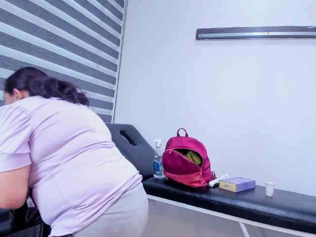 LeilaSmith webcam