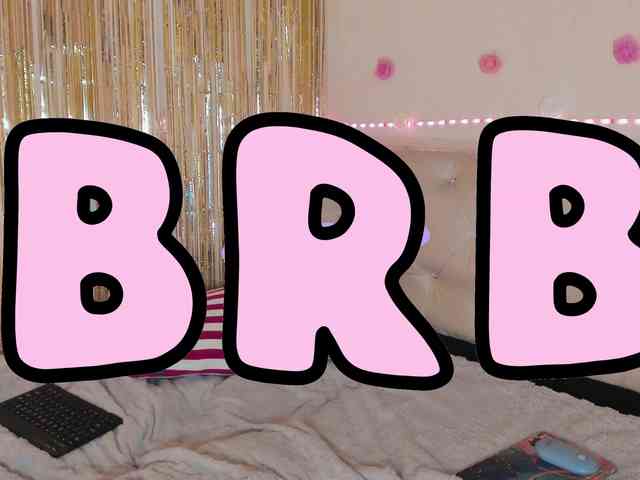 valerie-valerie webcam