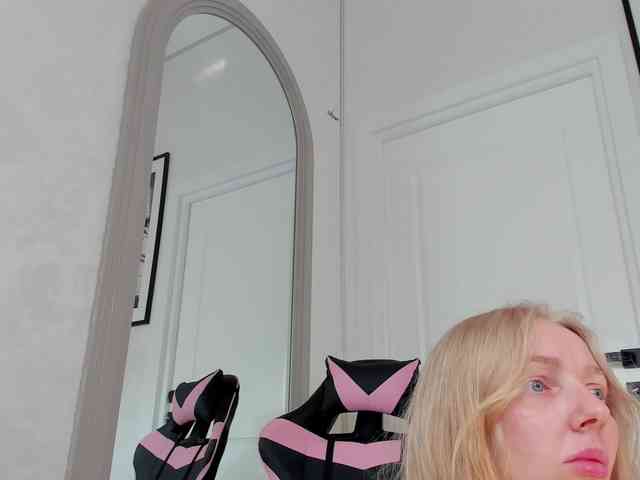 Sundy-Rose webcam