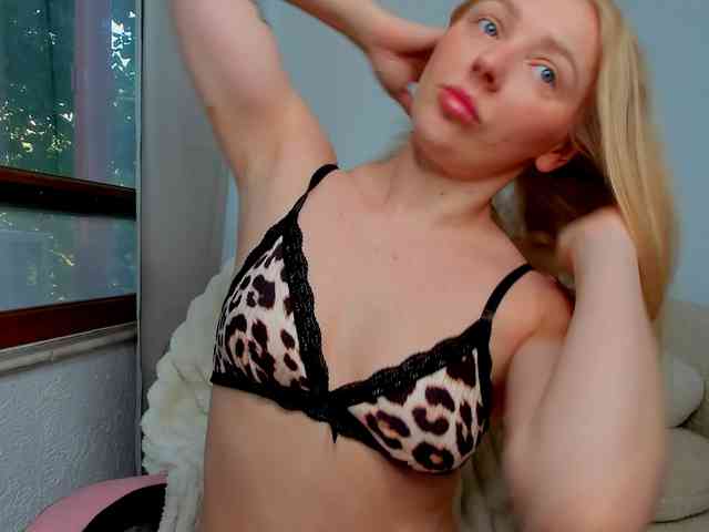 Sundy-Rose webcam