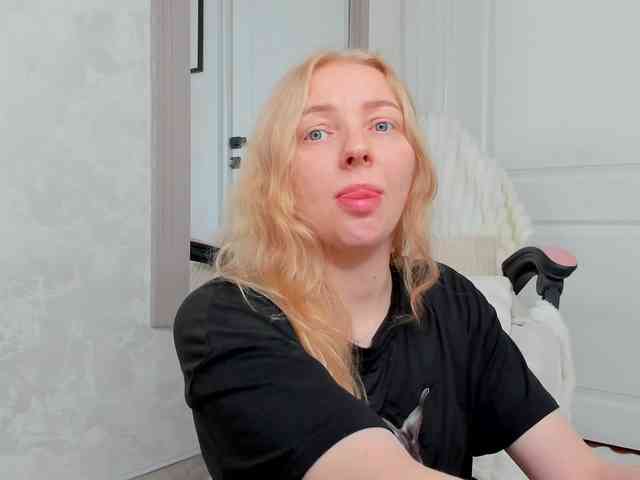 Sundy-Rose webcam