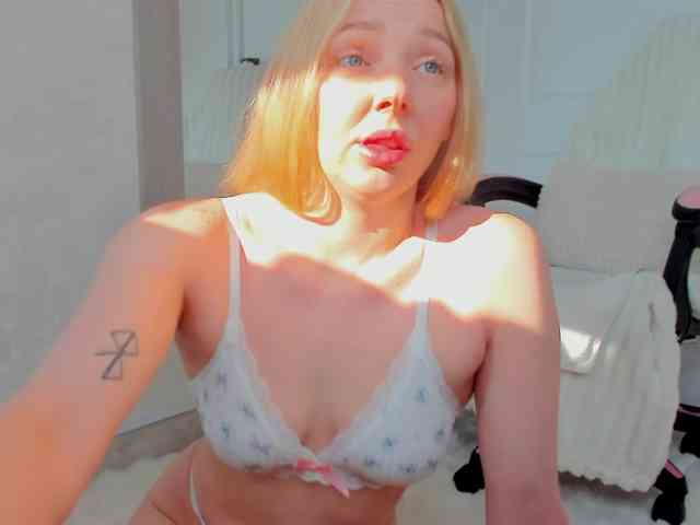 Sundy-Rose webcam