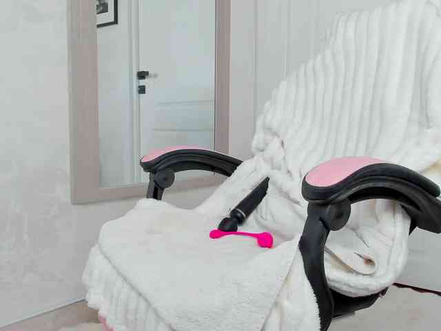 Sundy-Rose Live Webcam on BongaCams