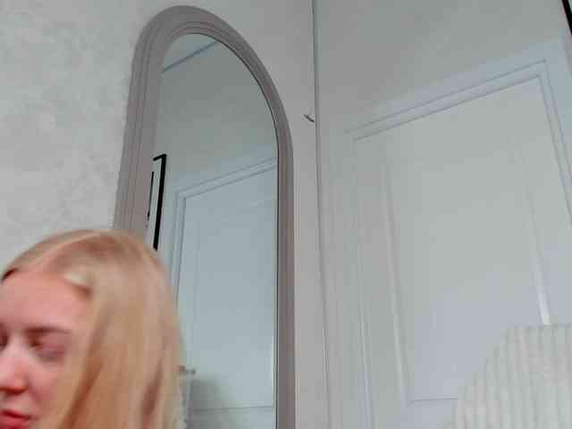 Sundy-Rose webcam