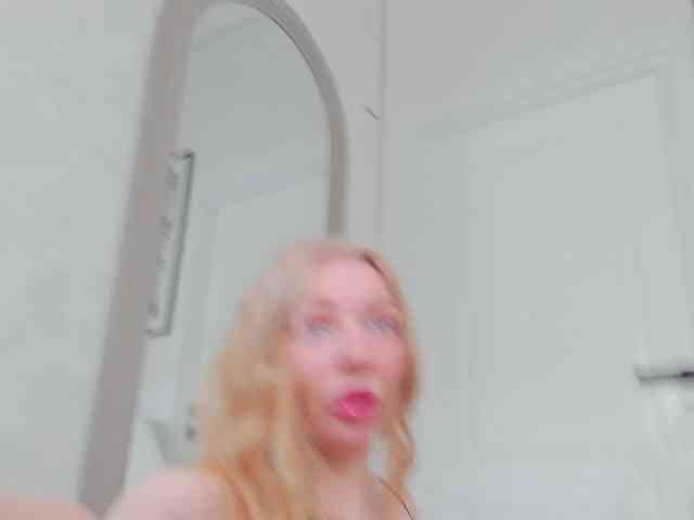 Sundy-Rose webcam