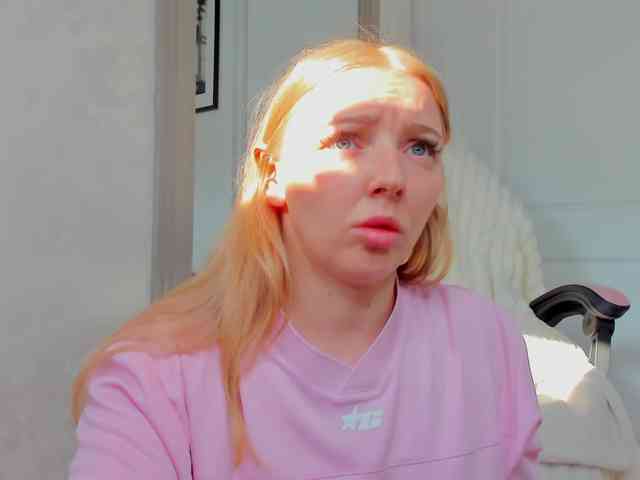 Sundy-Rose webcam