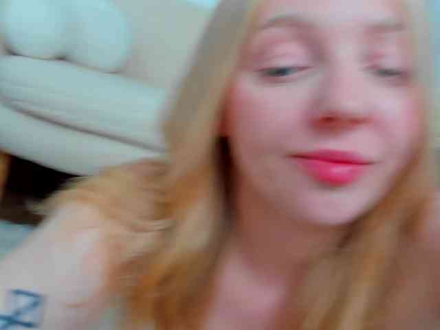 Sundy-Rose webcam
