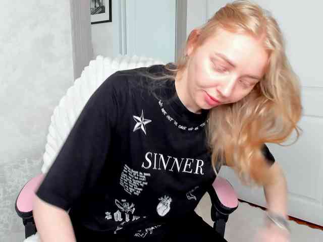Sundy-Rose webcam