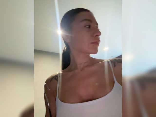 LunaDesire live cam on BongaCams