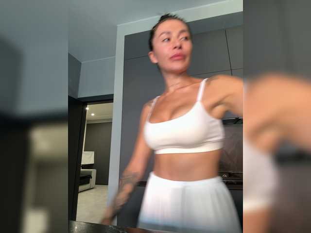 LunaDesire live cam on BongaCams