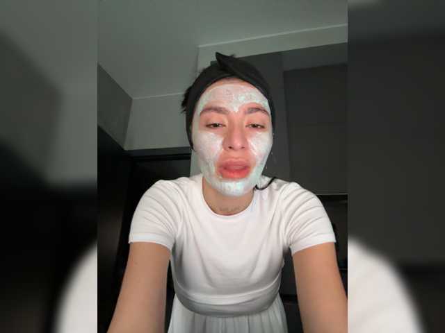 LunaDesire, live now on BongaCams