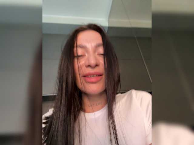 LunaDesire live cam on BongaCams