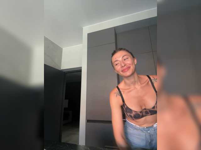 LunaDesire live cam on BongaCams