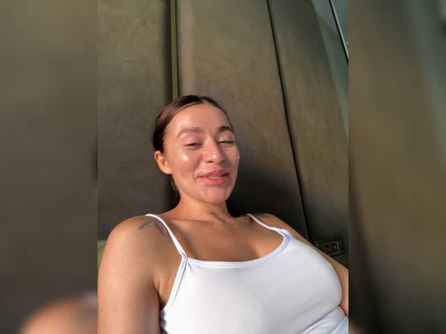 LunaDesire live cam on BongaCams