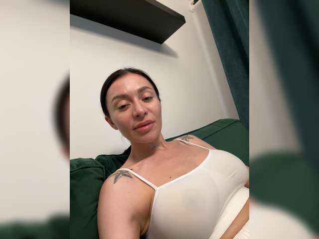 LunaDesire live cam on BongaCams
