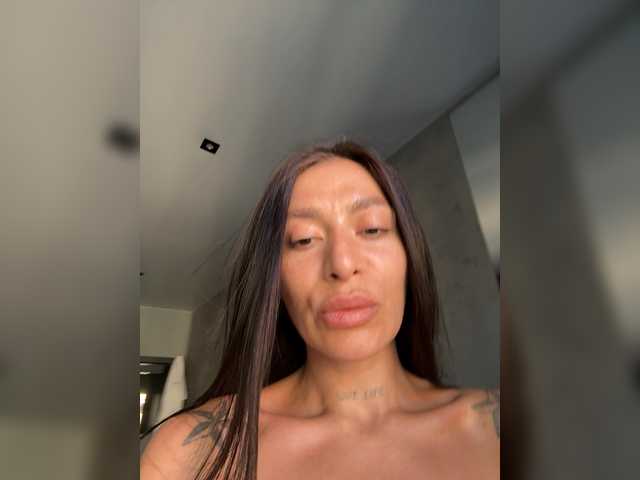 LunaDesire live cam on BongaCams