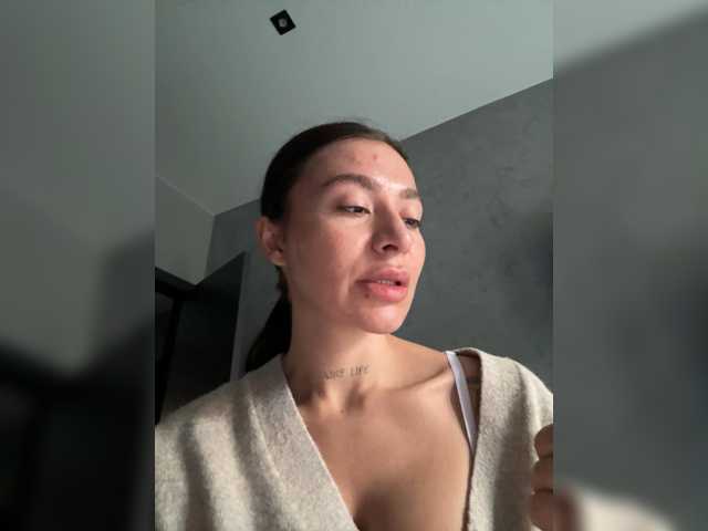LunaDesire live cam on BongaCams
