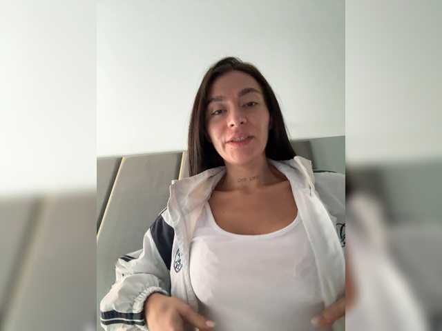 LunaDesire live cam on BongaCams