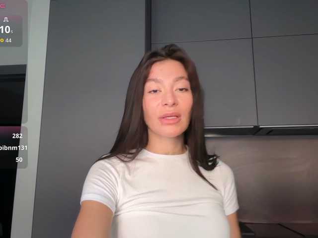 LunaDesire, en directo ahora en BongaCams
