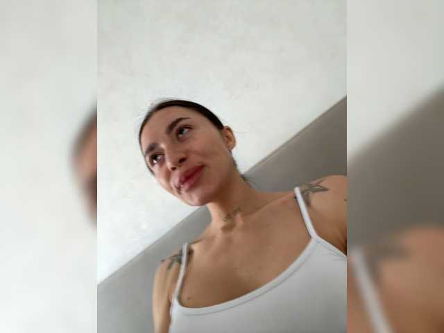  LunaDesire chat room