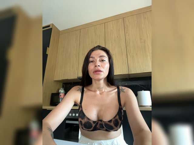 LunaDesire live cam on BongaCams