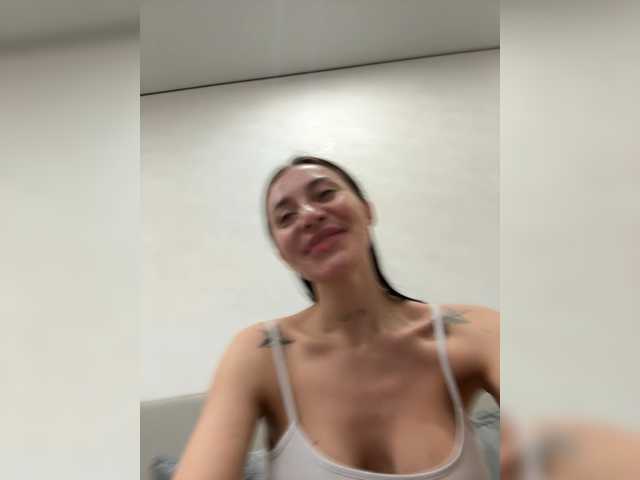  LunaDesire chat room