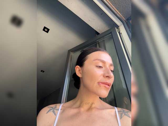 LunaDesire live cam on BongaCams