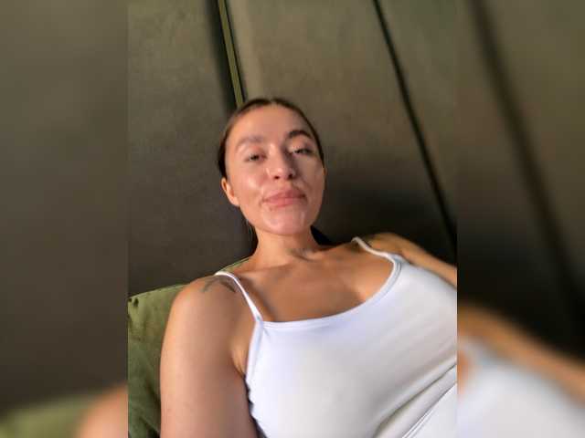 LunaDesire live cam on BongaCams