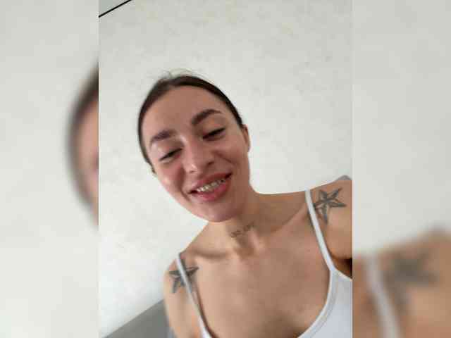 Модель: LunaDesire