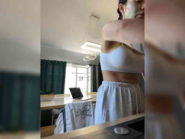 LunaDesire webcam