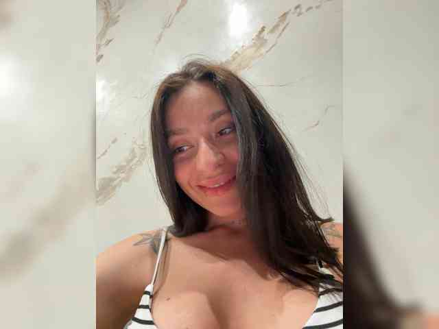 LunaDesire Sex Cam Show