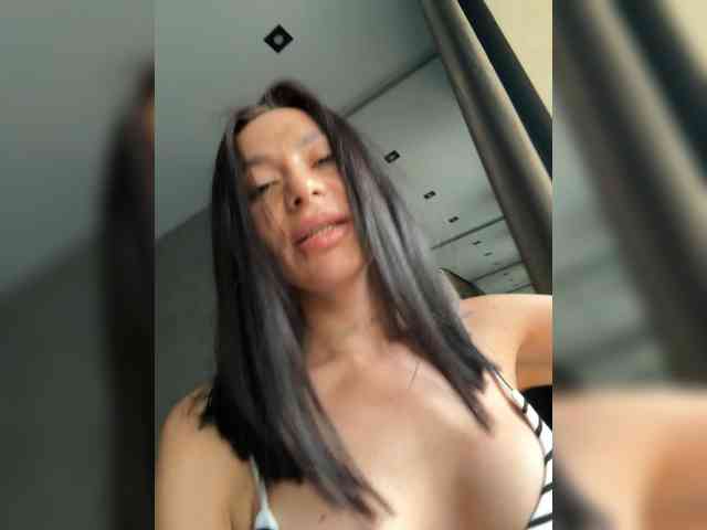 LunaDesire Sex Cam Show