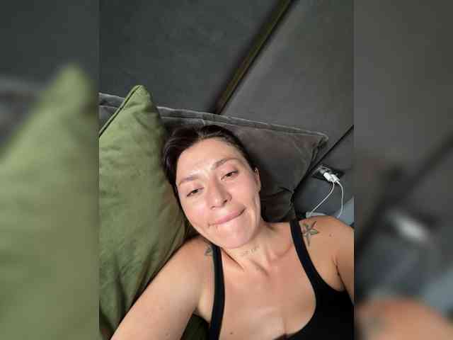 LunaDesire webcam
