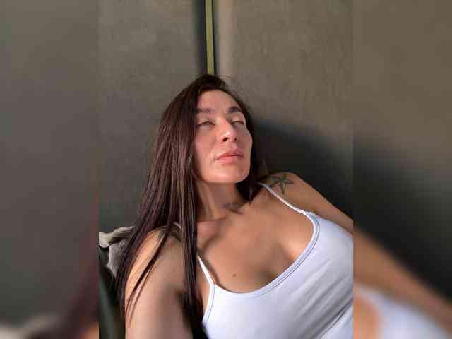 LunaDesire webcam