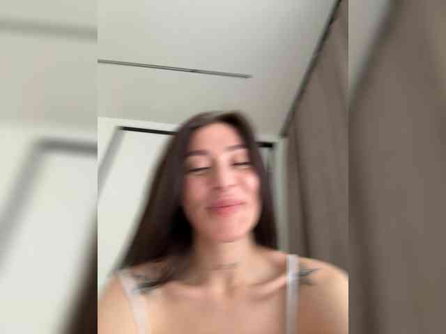 LunaDesire webcam