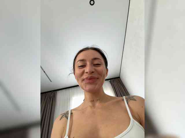 nude live sex LunaDesire