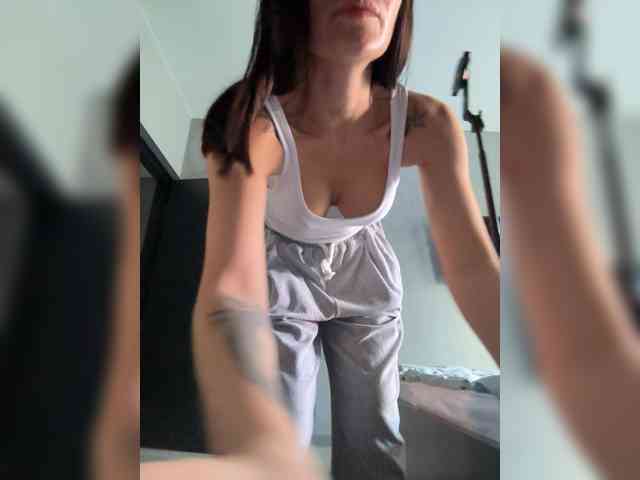 LunaDesire webcam
