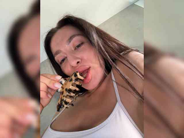 LunaDesire Sex Cam Show