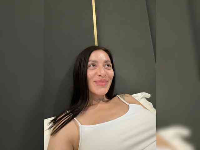 LunaDesire webcam