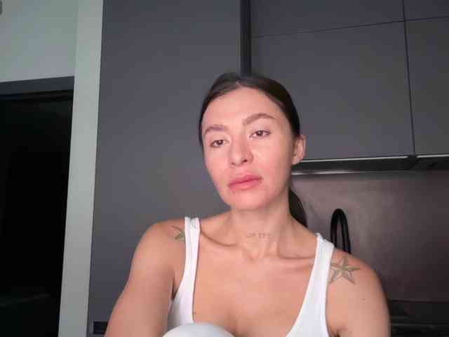 LunaDesire webcam