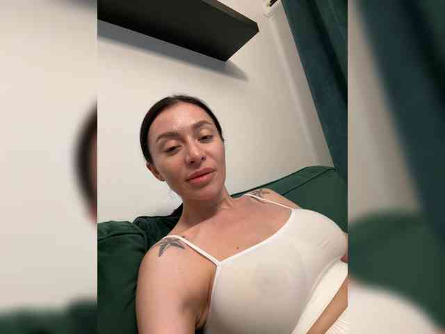 LunaDesire webcam