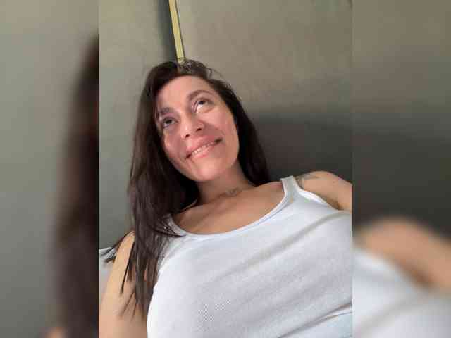 LunaDesire webcam