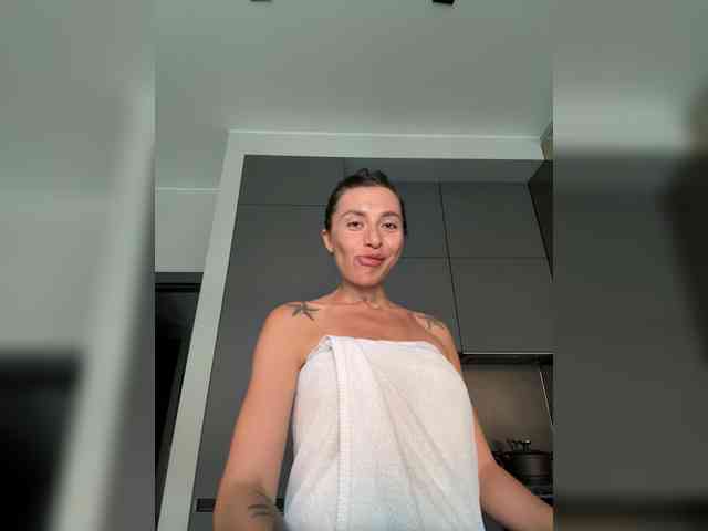 LunaDesire webcam