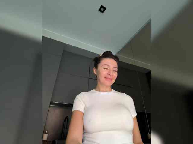 nude live sex LunaDesire