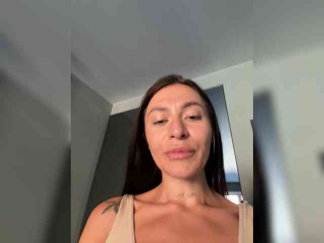 LunaDesire webcam