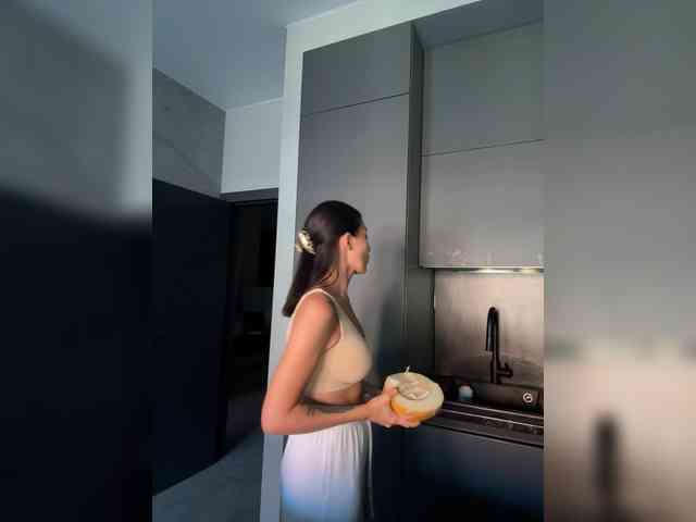 LunaDesire webcam