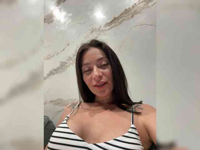 LunaDesire Sex Cam Show